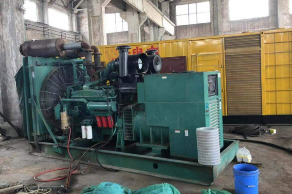 荆门发电机组的空气滤清器应该如何保养？