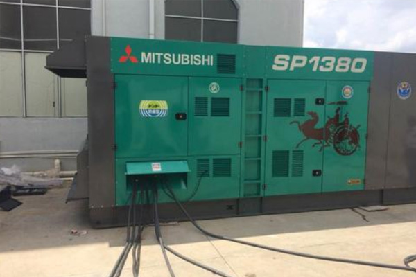 荆门为什么有些柴油发电机组的输出电压可以调节？