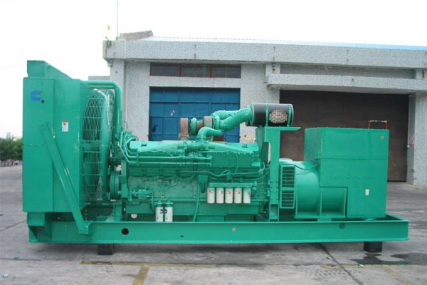 荆门工厂发电机应急发电时如何更准确地检查发电机状态？