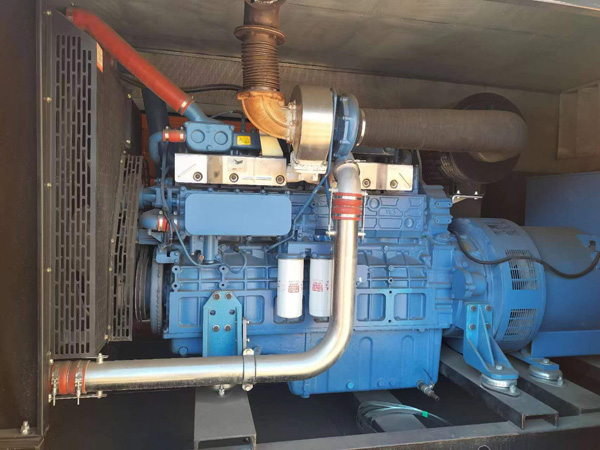 荆门燃油消耗率与进气温度的具体关系是什么？